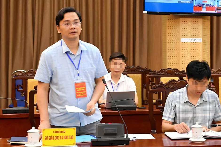 Giám đốc Sở GD-ĐT Tuyên Quang Vũ Đình Hưng bị tạm đình chỉ công tác Giám đốc Sở GD-ĐT Tuyên Quang Vũ Đình Hưng bị tạm đình chỉ công tác