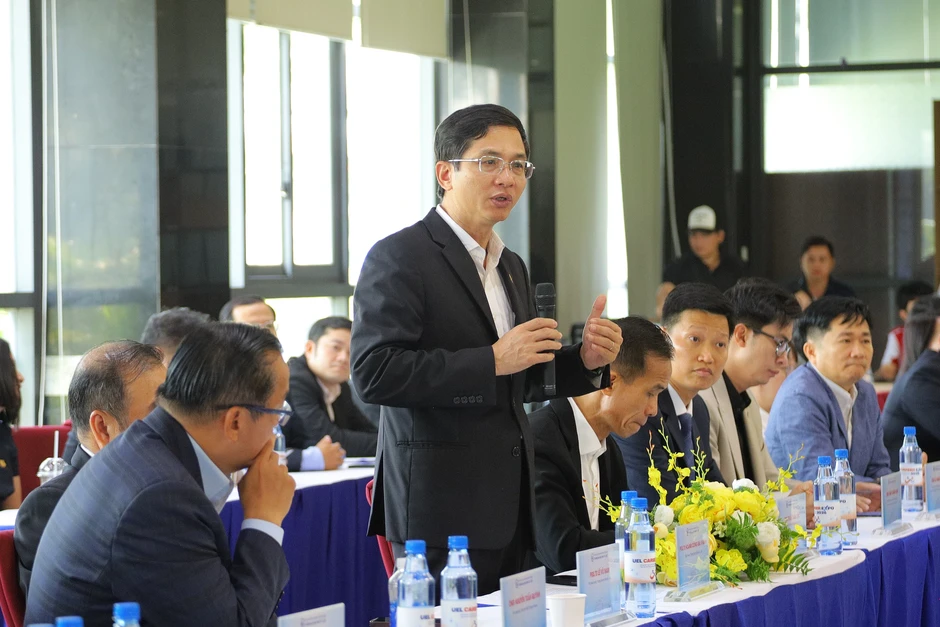 Giảng viên đại học ở TPHCM được “sáng ở doanh nghiệp, chiều về giảng đường” Giảng viên đại học ở TPHCM được “sáng ở doanh nghiệp, chiều về giảng đường”
