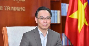 Giao quyền Bộ trưởng Bộ Giáo dục & Đào tạo cho PGS.TS Hoàng Minh Sơn