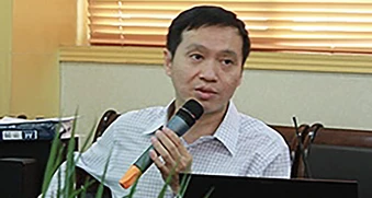 Giáo sư Hóa học rời đại học top đầu Singapore, sang trường mới lập ở Trung Quốc