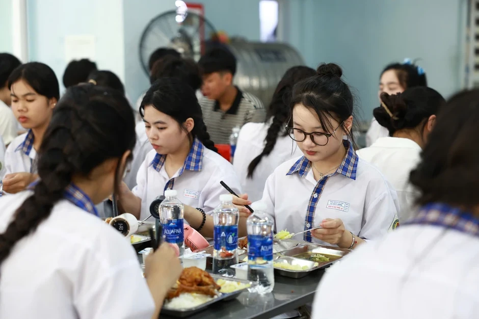 Giáo sư trẻ nhất ngành luật chỉ ra 3 yếu tố để thành công trong nghề