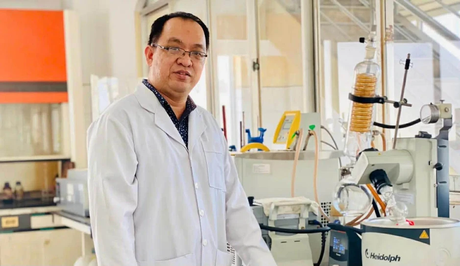 Giáo sư Việt nhận giải biên tập xuất sắc của nhà xuất bản nổi tiếng thế giới Giáo sư Việt nhận giải biên tập xuất sắc của nhà xuất bản nổi tiếng thế giới