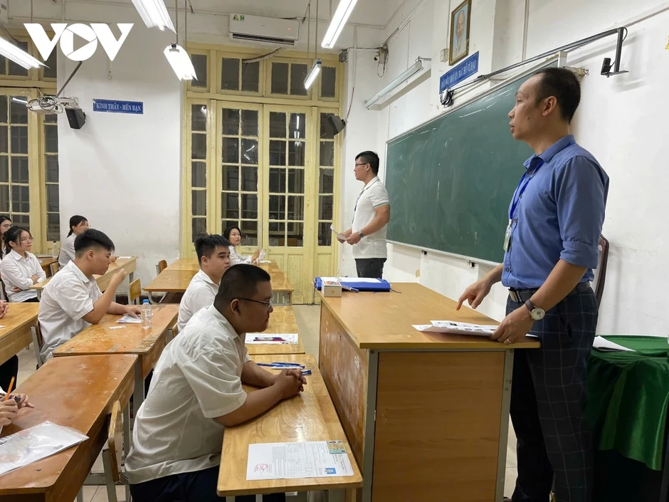 Giáo viên cần đáp ứng điều kiện gì để được kéo dài thời gian công tác? Giáo viên cần đáp ứng điều kiện gì để được kéo dài thời gian công tác?