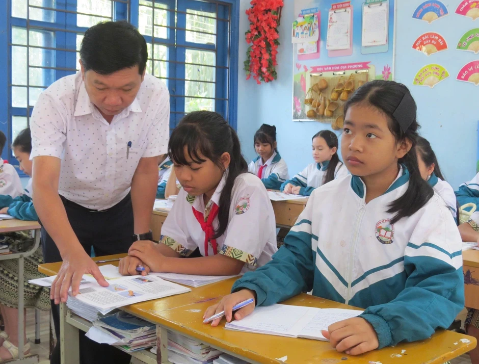 'Gieo chữ' trên non: Đổi thay ở ngôi trường từng 'đội sổ' 'Gieo chữ' trên non: Đổi thay ở ngôi trường từng 'đội sổ'