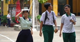 Gợi ý giải đề thi lớp 10 môn tiếng Anh