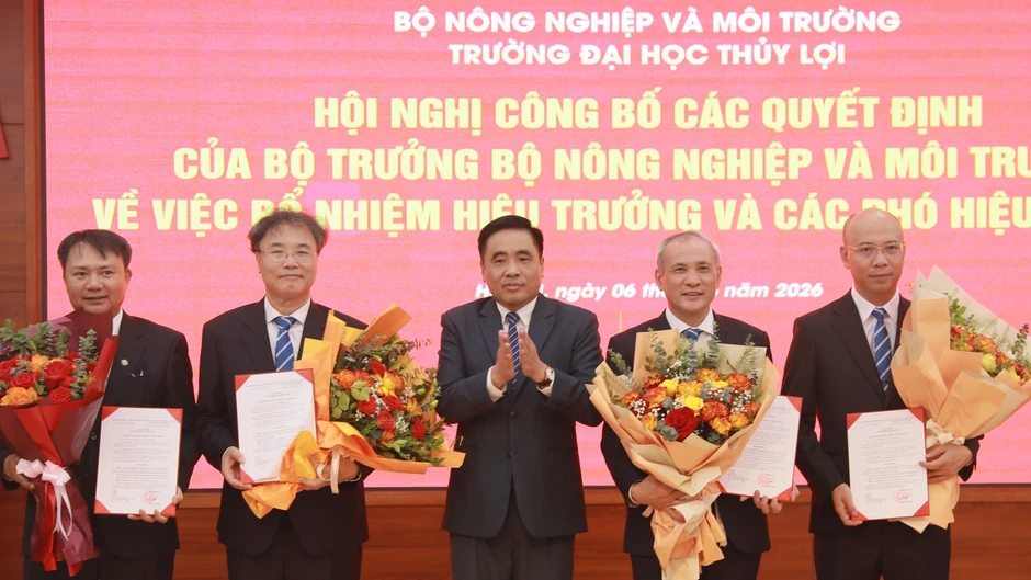 GS Nguyễn Trung Việt được bổ nhiệm giữ chức Hiệu trưởng Trường ĐH Thủy lợi