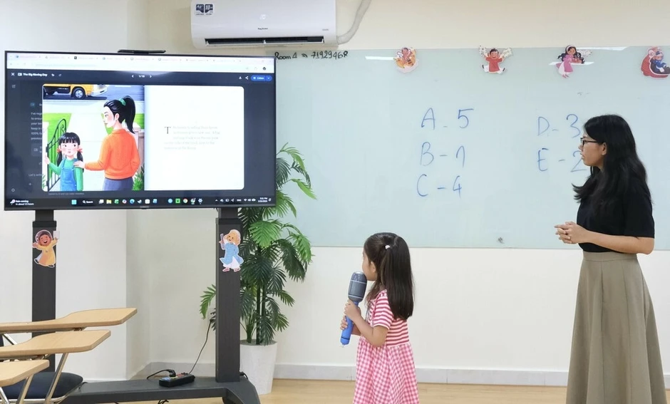 Gương mặt 9.0 IELTS Speaking nêu lợi thế học phát âm với giáo viên Việt Gương mặt 9.0 IELTS Speaking nêu lợi thế học phát âm với giáo viên Việt