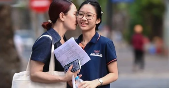Hà Nội: Nguyện vọng chuyên Anh áp đảo trong 2 ngày đăng ký thi thử lớp 10