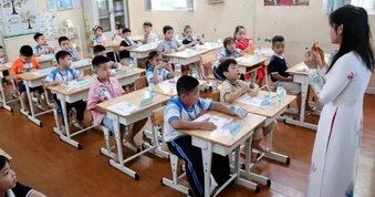 Hà Nội: Phát hiện nhiều trường học thu các khoản "ngoài danh mục"