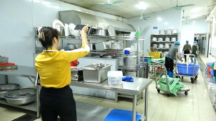 Hà Nội rà soát bếp ăn bán trú sau lo ngại thịt heo bệnh Hà Nội rà soát bếp ăn bán trú sau lo ngại thịt heo bệnh