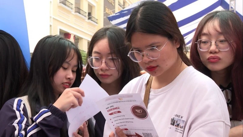 Hà Nội tổ chức Ngày hội gắn kết giáo dục nghề nghiệp với thị trường lao động Hà Nội tổ chức Ngày hội gắn kết giáo dục nghề nghiệp với thị trường lao động