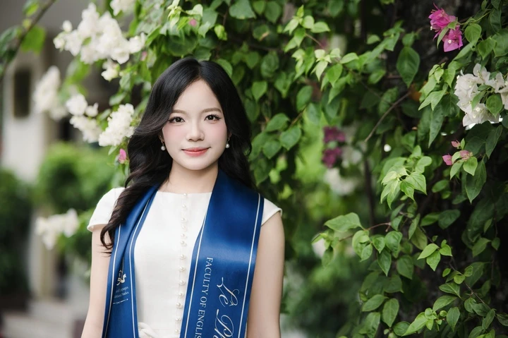 Hai chị em sinh đôi cùng tốt nghiệp Xuất sắc Đại học Ngoại ngữ Hai chị em sinh đôi cùng tốt nghiệp Xuất sắc Đại học Ngoại ngữ