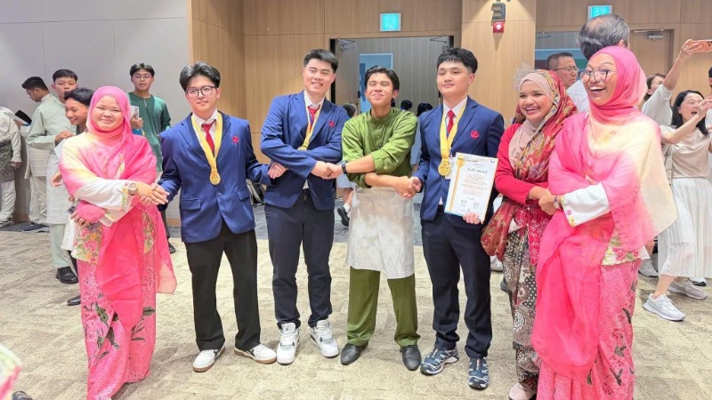 Hai dự án của học sinh Đắk Lắk giành Huy chương Vàng tại WICO 2026 Hai dự án của học sinh Đắk Lắk giành Huy chương Vàng tại WICO 2026