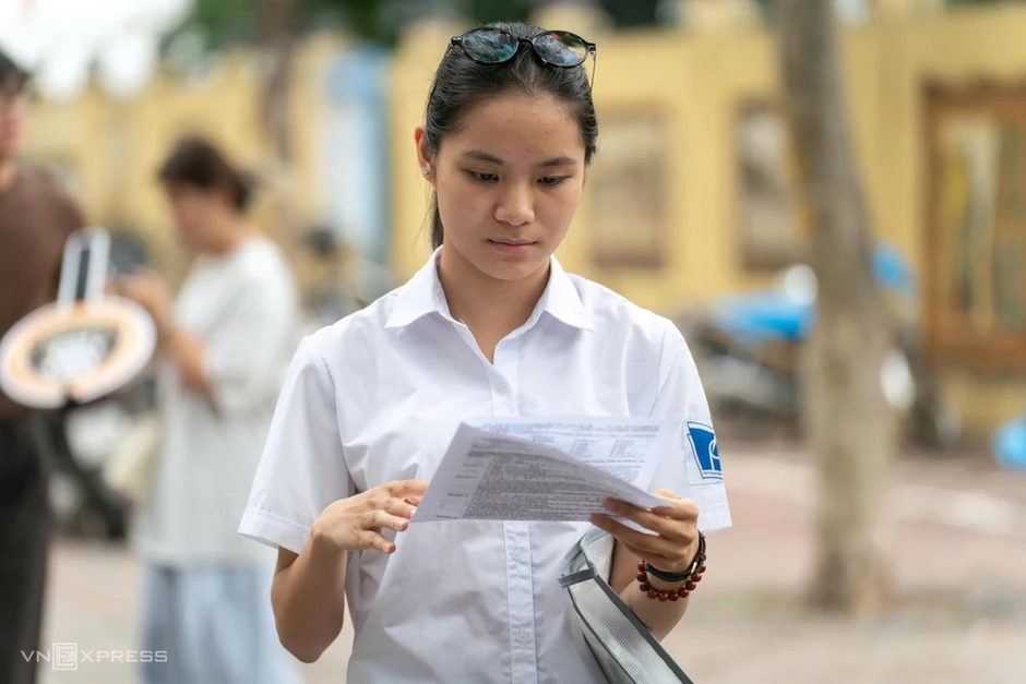 Hai lý do khiến điểm chuẩn khối ngành xã hội 'lao dốc' Hai lý do khiến điểm chuẩn khối ngành xã hội 'lao dốc'