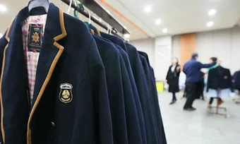 Hàn Quốc đổi đồng phục học sinh vì đắt đỏ