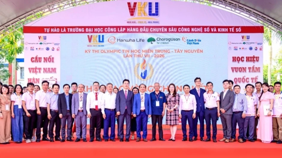 Hanwha Life đồng hành cùng cuộc thi 'Olympic Tin học 2026' Hanwha Life đồng hành cùng cuộc thi 'Olympic Tin học 2026'