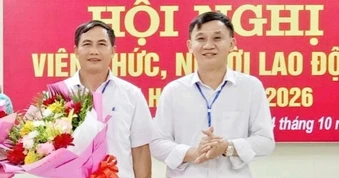 Hiệu trưởng, 2 hiệu phó của một trường đều tự nguyện xin thôi chức vụ