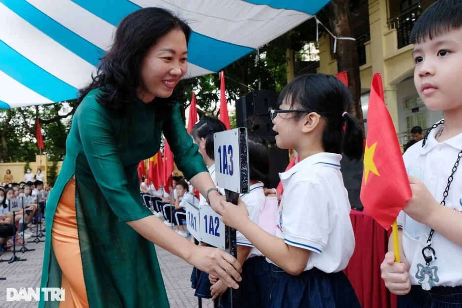 Hiệu trưởng sau sắp xếp trường phải còn 36 tháng công tác, đủ 6 tiêu chí Hiệu trưởng sau sắp xếp trường phải còn 36 tháng công tác, đủ 6 tiêu chí