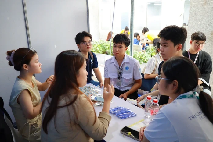 Hiệu trưởng Trường ĐH Luật TPHCM đề nghị cá nhân đặt ra 3 câu hỏi trước khi xử lý dữ liệu Hiệu trưởng Trường ĐH Luật TPHCM đề nghị cá nhân đặt ra 3 câu hỏi trước khi xử lý dữ liệu