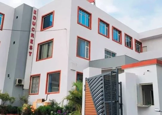 Hiệu trưởng trường quốc tế bị bắt vì giả mạo chứng nhận giáo dục Hiệu trưởng trường quốc tế bị bắt vì giả mạo chứng nhận giáo dục