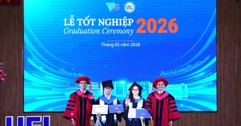Hiệu trưởng UEL nhắn tân khoa: 'Không có nút undo cho những quyết định thiếu chuẩn xác'