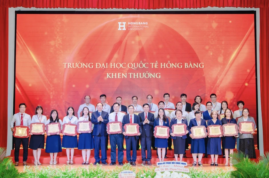 HIU bổ nhiệm Hiệu trưởng nhiệm kỳ 2026-2030, phát triển mô hình trường - viện HIU bổ nhiệm Hiệu trưởng nhiệm kỳ 2026-2030, phát triển mô hình trường - viện