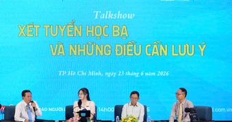 Học bạ vẫn là "tấm vé" quan trọng để xét tuyển đại học