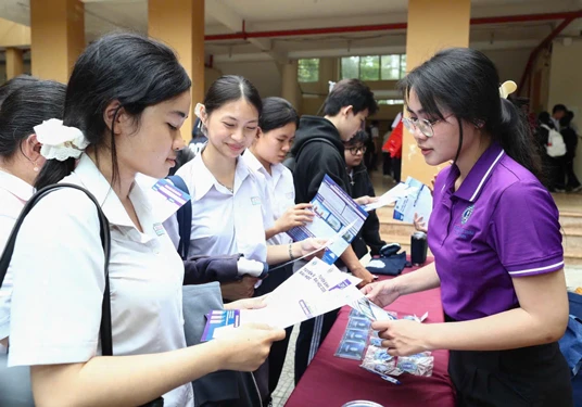 Học phí đại học phân hóa theo nhóm ngành Học phí đại học phân hóa theo nhóm ngành
