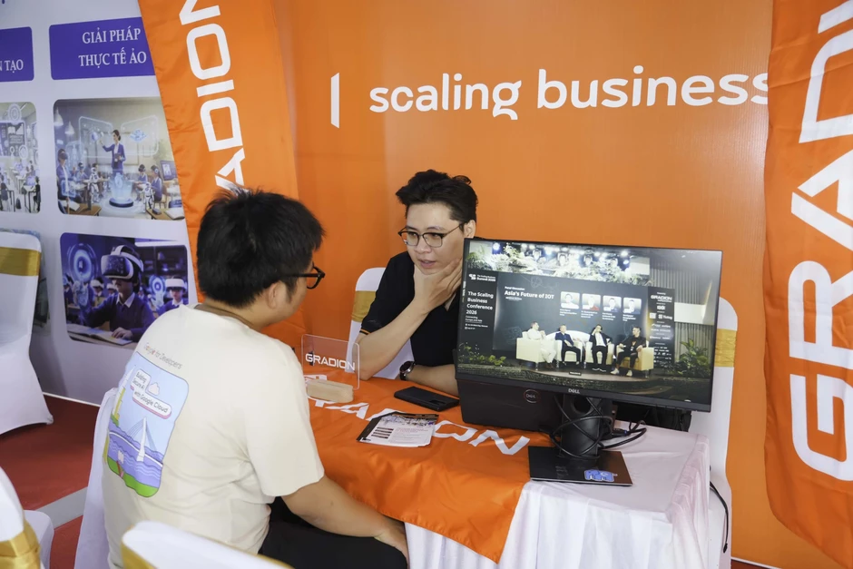 Học sinh chạm nghề, sinh viên chạm việc tại Tech Fest & Job Fair 2026 Học sinh chạm nghề, sinh viên chạm việc tại Tech Fest & Job Fair 2026
