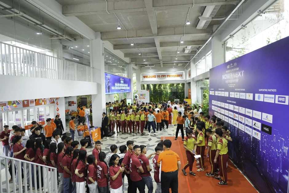Học sinh chạm nghề, sinh viên chạm việc tại Tech Fest & Job Fair 2026 Học sinh chạm nghề, sinh viên chạm việc tại Tech Fest & Job Fair 2026
