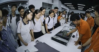 Học sinh chạm nghề, sinh viên chạm việc tại Tech Fest & Job Fair 2026
