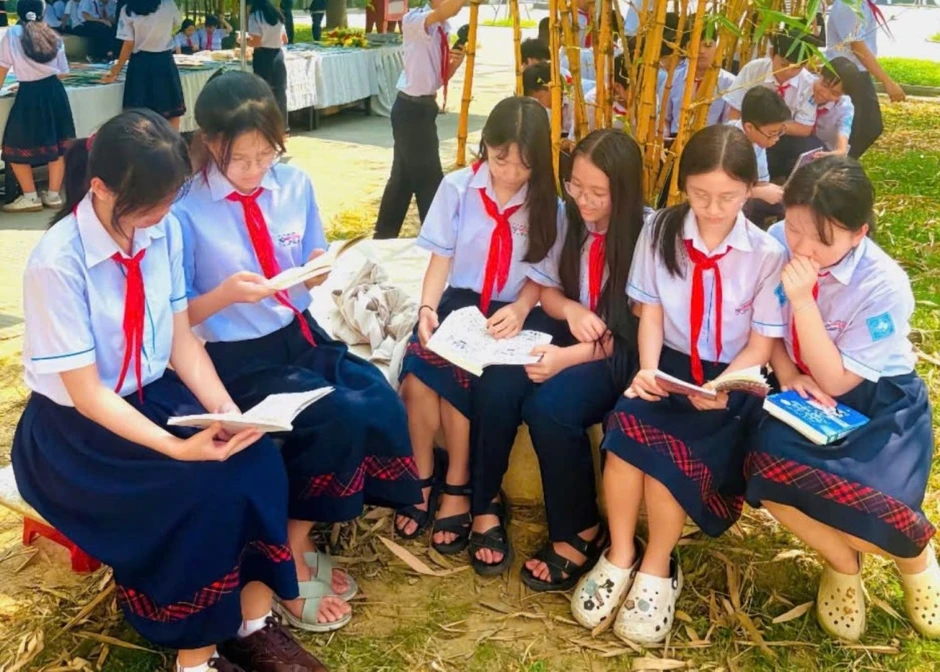 Học sinh Huế được mượn sách giáo khoa miễn phí Học sinh Huế được mượn sách giáo khoa miễn phí