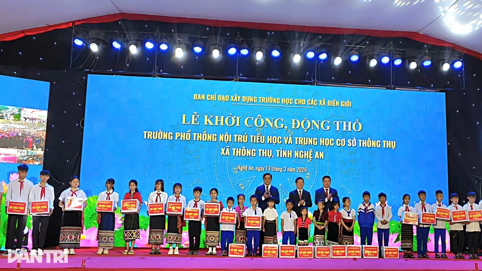 Học sinh mong ngôi trường khang trang vùng biên để tránh mưa, lũ Học sinh mong ngôi trường khang trang vùng biên để tránh mưa, lũ
