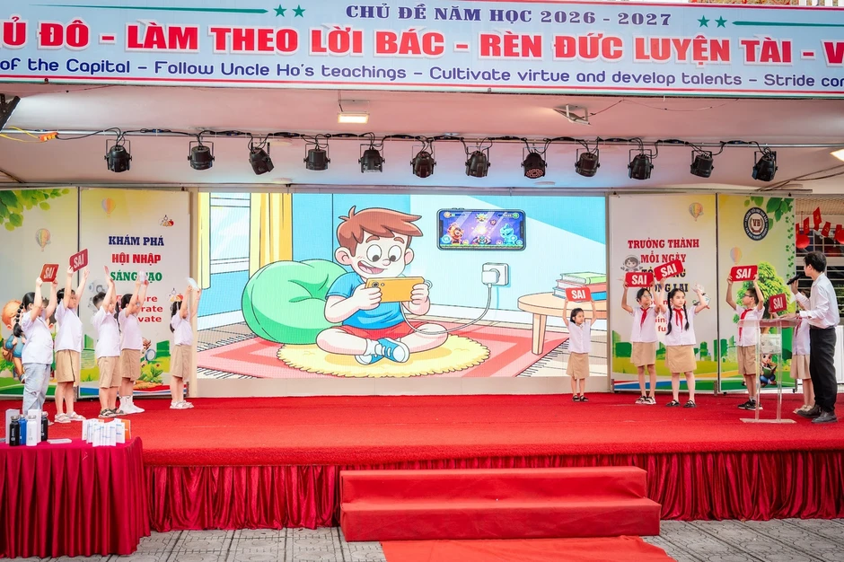 Học sinh sử dụng năng lượng an toàn, tiết kiệm và hiệu quả Học sinh sử dụng năng lượng an toàn, tiết kiệm và hiệu quả