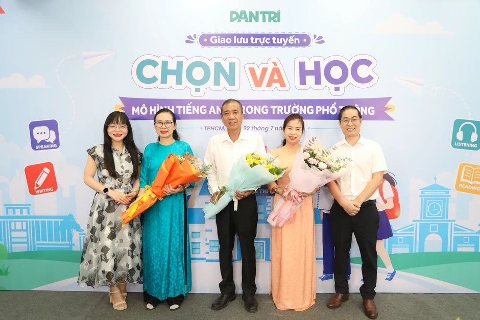 Học sinh THPT học tiếng Anh thế nào để thành thạo nghe, nói, đọc, viết? Học sinh THPT học tiếng Anh thế nào để thành thạo nghe, nói, đọc, viết?