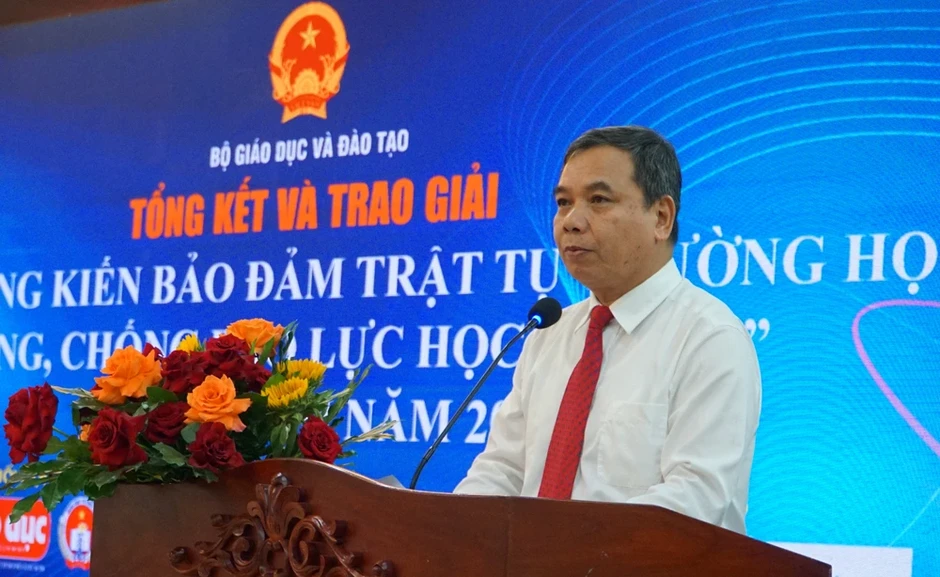 Học sinh TP.HCM giành giải Nhất với sáng kiến AI phát hiện bạo lực học đường Học sinh TP.HCM giành giải Nhất với sáng kiến AI phát hiện bạo lực học đường