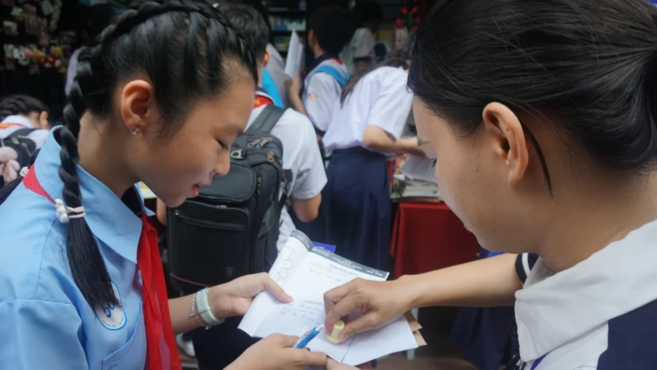 Học sinh TP.HCM trải nghiệm 16 'vương quốc sách' tại hội thi Lớn lên cùng sách Học sinh TP.HCM trải nghiệm 16 'vương quốc sách' tại hội thi Lớn lên cùng sách