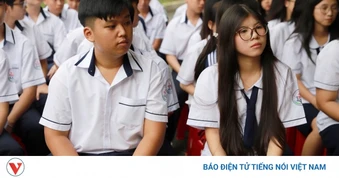 Học sinh TP.HCM tựu trường sớm, hơn 2,62 triệu em bước vào năm học mới