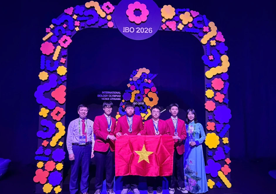 Học sinh Việt Nam đạt 4 Huy chương Bạc Olympic Sinh học quốc tế năm 2026 Học sinh Việt Nam đạt 4 Huy chương Bạc Olympic Sinh học quốc tế năm 2026