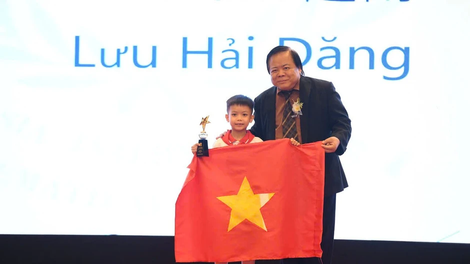 Học sinh Việt Nam đạt thành tích cao tại Vòng Chung kết quốc tế Đấu trường Toán học châu Á Học sinh Việt Nam đạt thành tích cao tại Vòng Chung kết quốc tế Đấu trường Toán học châu Á