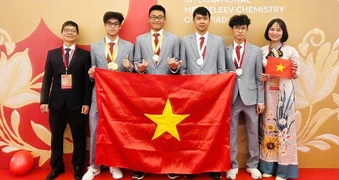 Học sinh Việt Nam đoạt 2 Huy chương Vàng ở kỳ thi Hóa học 'khó nhất hành tinh'