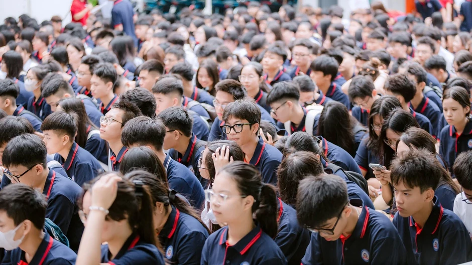 Học sinh vừa quay lại trường, phụ huynh nhận 'trát' nộp nhiều khoản thu vô lý? Học sinh vừa quay lại trường, phụ huynh nhận 'trát' nộp nhiều khoản thu vô lý?