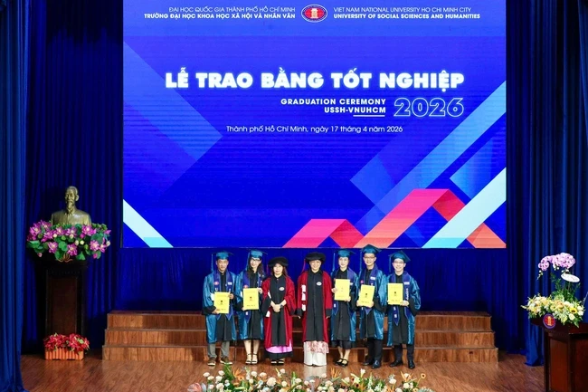 Học vị là bước chuyển cho hành trình học tập suốt đời Học vị là bước chuyển cho hành trình học tập suốt đời