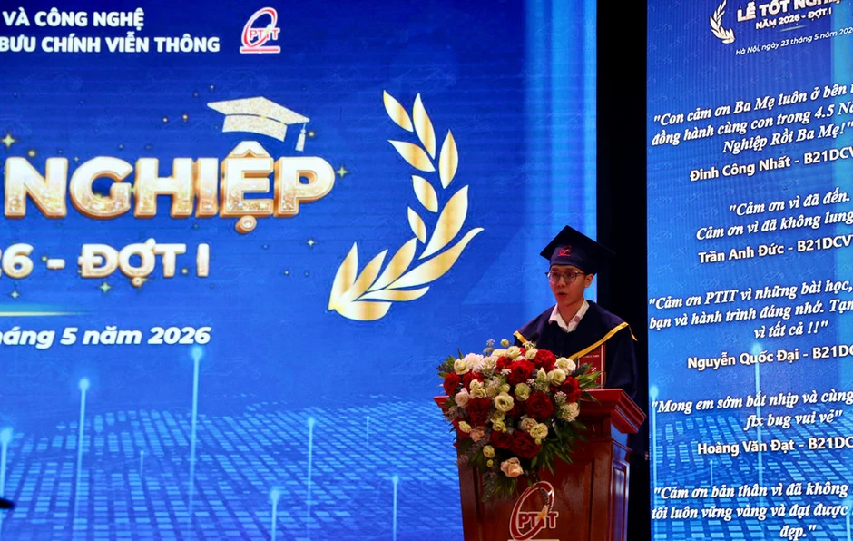Học viện Công nghệ Bưu chính Viễn thông trao bằng tốt nghiệp cho tân tiến sĩ, thạc sĩ và kỹ sư Học viện Công nghệ Bưu chính Viễn thông trao bằng tốt nghiệp cho tân tiến sĩ, thạc sĩ và kỹ sư