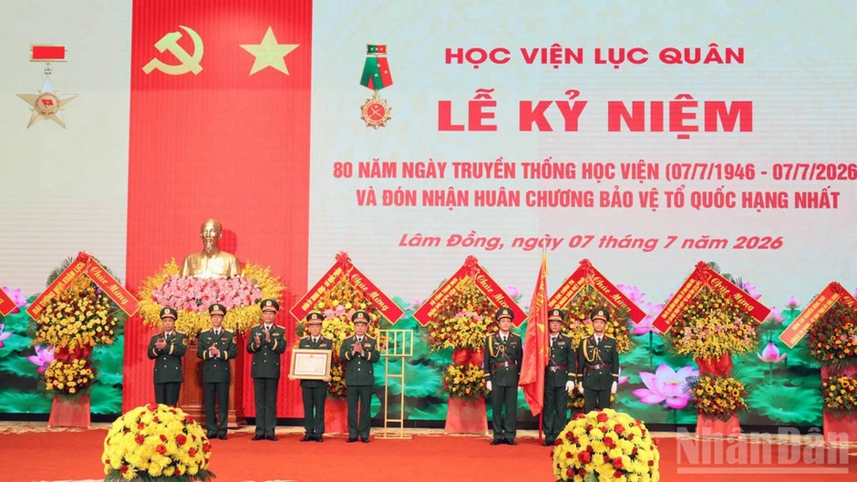 Học viện Lục quân tiếp tục đổi mới, nâng cao chất lượng toàn diện Học viện Lục quân tiếp tục đổi mới, nâng cao chất lượng toàn diện