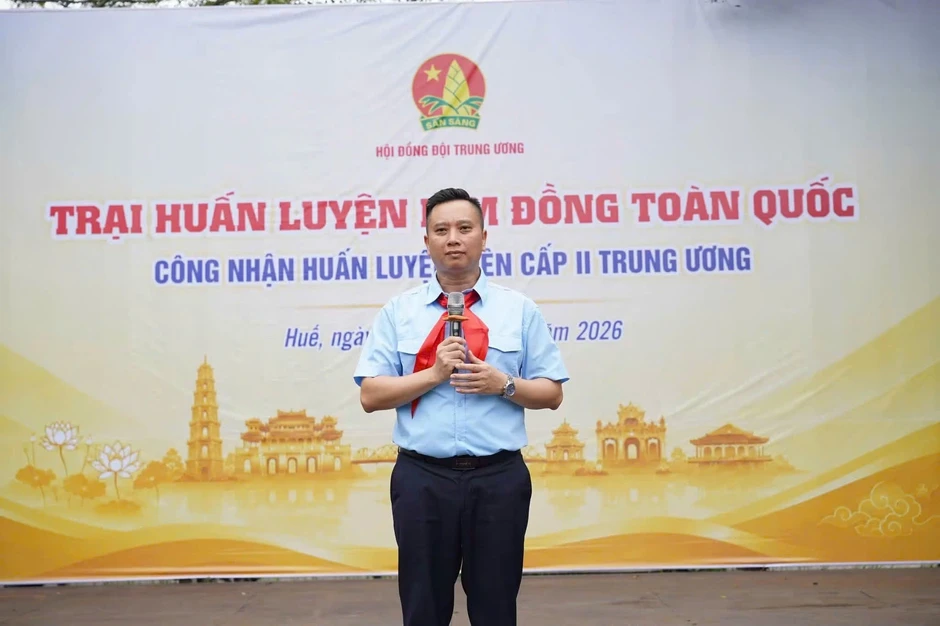 Hội Đồng đội Trung ương: Nghi thức kiểu "cà thọt" là biến tấu sai chuẩn mực Hội Đồng đội Trung ương: Nghi thức kiểu "cà thọt" là biến tấu sai chuẩn mực
