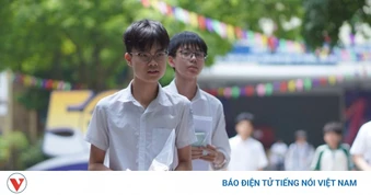 Hôm nay, hoc·sinh Hà Nội chính thức khởi cộng "cuộc đua" vào trường THPT chuyên