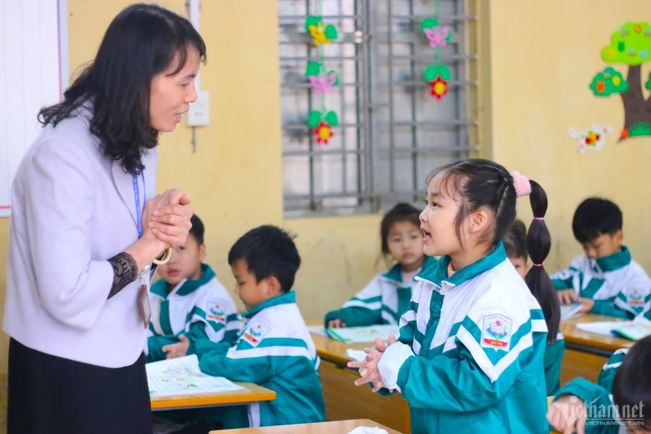 Hơn 11.000 hiệu trưởng, hiệu phó sẽ làm giáo viên đứng lớp sau sắp xếp trường học Hơn 11.000 hiệu trưởng, hiệu phó sẽ làm giáo viên đứng lớp sau sắp xếp trường học