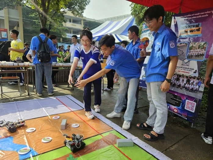 Hơn 12.000 thí sinh xét tuyển trường cao đẳng, 8 điểm/môn mới đậu ngành "hot" Hơn 12.000 thí sinh xét tuyển trường cao đẳng, 8 điểm/môn mới đậu ngành "hot"