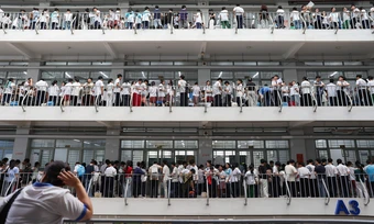 Hơn 133.000 thí sinh bắt đầu cuộc đua vào đại học lớn nhất phía Nam